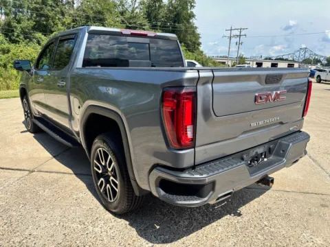 More photos of 2022 GMC Sierra 1500 Limited AT4 at Braden Chrysler Dodge Jeep Ram, OH