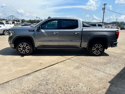 More photos of 2022 GMC Sierra 1500 Limited AT4 at Braden Chrysler Dodge Jeep Ram, OH
