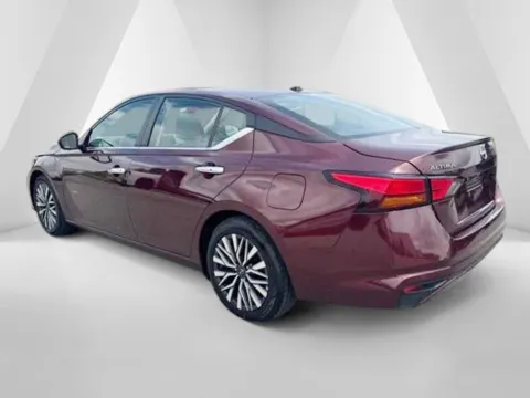 More photos of 2024 Nissan Altima 2.5 SV at Braden Chrysler Dodge Jeep Ram, OH