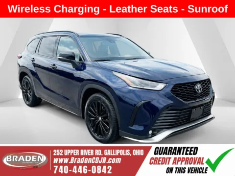 Blue 2024 Toyota Highlander XSE for sale in Gallipolis, OH