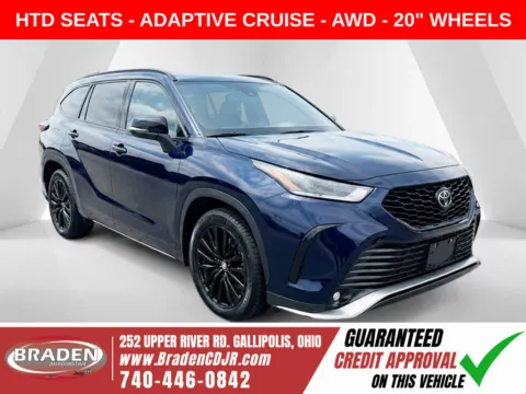 Blue 2024 Toyota Highlander XSE for sale in Gallipolis, OH