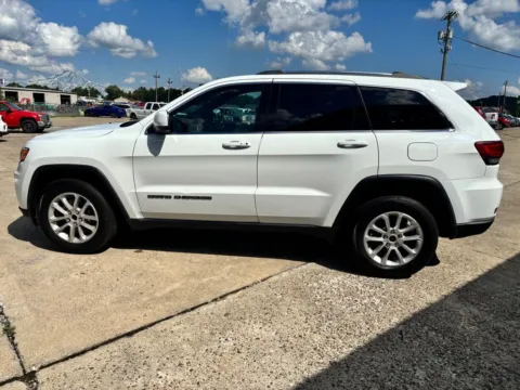 More photos of 2021 Jeep Grand Cherokee Laredo E at Braden Chrysler Dodge Jeep Ram, OH