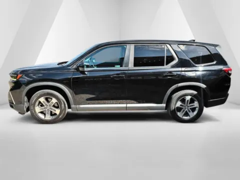 More photos of 2025 Honda Pilot EX-L at Braden Chrysler Dodge Jeep Ram, OH