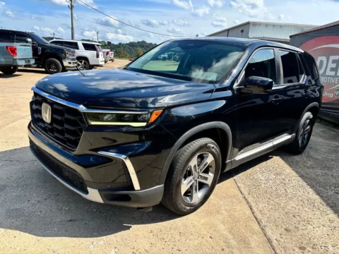 Another view of 2025 Honda Pilot EX-L for sale in Gallipolis, OH at Braden Chrysler Dodge Jeep Ram