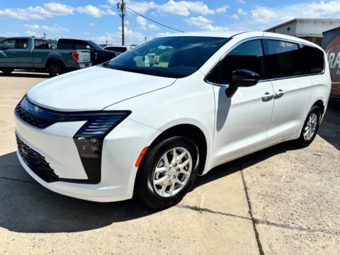 Another view of 2027 Chrysler Pacifica Select for sale in Gallipolis, OH at Braden Chrysler Dodge Jeep Ram