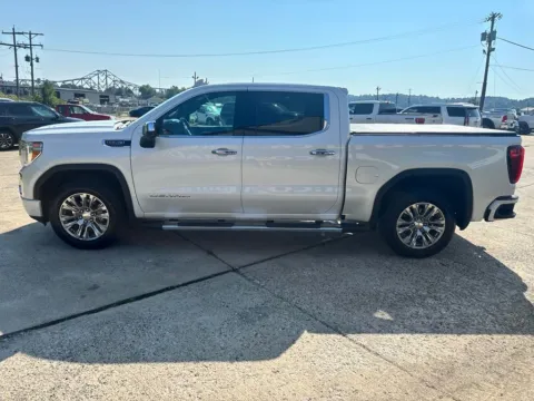 More photos of 2021 GMC Sierra 1500 Denali at Braden Chrysler Dodge Jeep Ram, OH