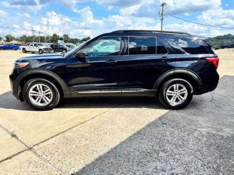More photos of 2024 Ford Explorer XLT at Braden Chrysler Dodge Jeep Ram, OH