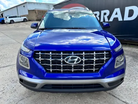Photos of 2025 Hyundai Venue SEL for sale in Gallipolis, OH at Braden Chrysler Dodge Jeep Ram