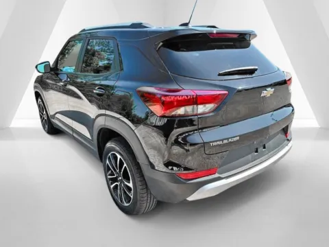 More photos of 2025 Chevrolet TrailBlazer LT at Braden Chrysler Dodge Jeep Ram, OH