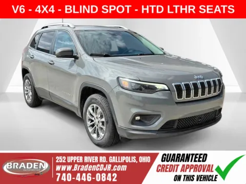 Gray 2021 Jeep Cherokee Latitude Lux for sale in Gallipolis, OH