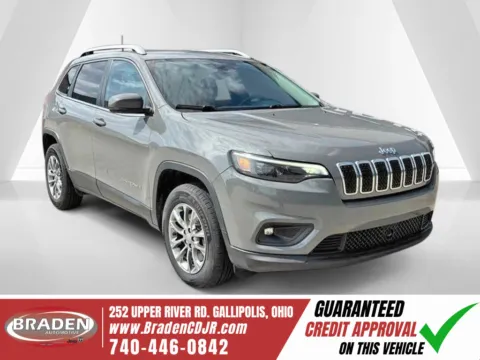 Gray 2021 Jeep Cherokee Latitude Lux for sale in Gallipolis, OH