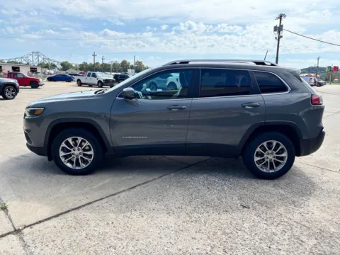 More photos of 2021 Jeep Cherokee Latitude Lux at Braden Chrysler Dodge Jeep Ram, OH