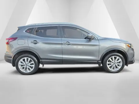 More photos of 2022 Nissan Rogue Sport SV at Braden Chrysler Dodge Jeep Ram, OH