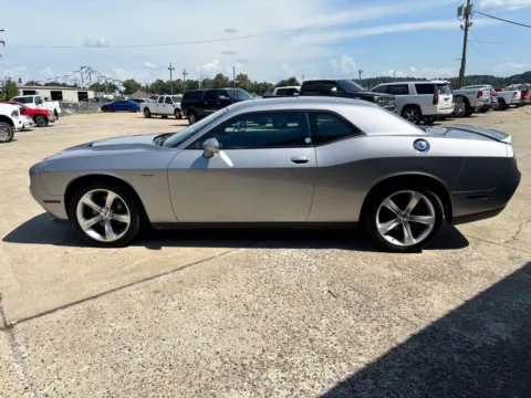 More photos of 2018 Dodge Challenger R/T at Braden Chrysler Dodge Jeep Ram, OH
