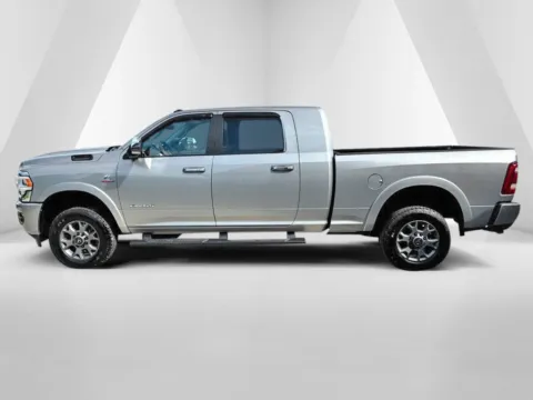 More photos of 2022 Ram 3500 Laramie at Braden Chrysler Dodge Jeep Ram, OH