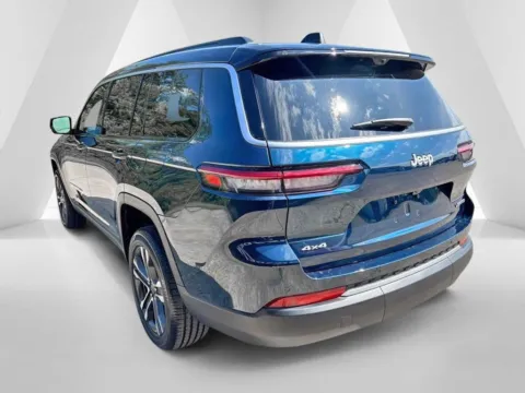 More photos of 2027 Jeep Grand Cherokee L Limited at Braden Chrysler Dodge Jeep Ram, OH