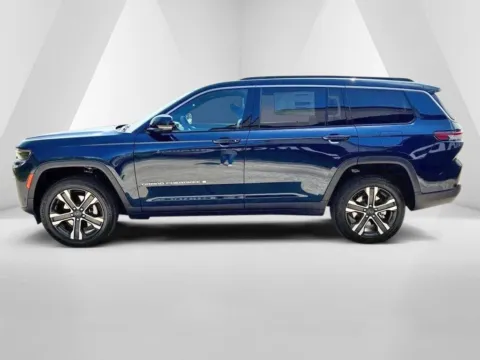 More photos of 2027 Jeep Grand Cherokee L Limited at Braden Chrysler Dodge Jeep Ram, OH