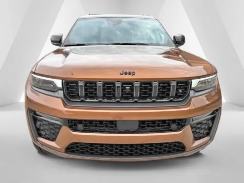 Photos of 2027 Jeep Grand Cherokee L Summit for sale in Gallipolis, OH at Braden Chrysler Dodge Jeep Ram