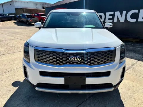 Photos of 2021 Kia Telluride LX for sale in Gallipolis, OH at Braden Chrysler Dodge Jeep Ram