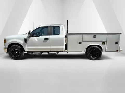 More photos of 2017 Ford F-350SD XL at Braden Chrysler Dodge Jeep Ram, OH