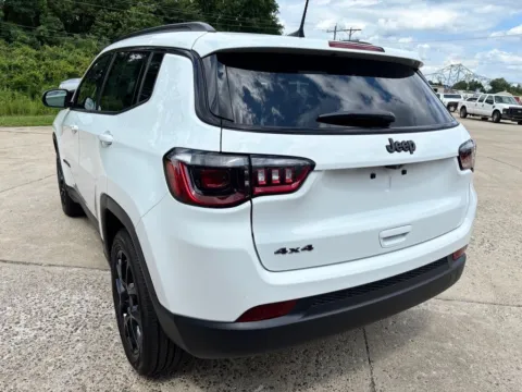More photos of 2026 Jeep Compass Latitude at Braden Chrysler Dodge Jeep Ram, OH