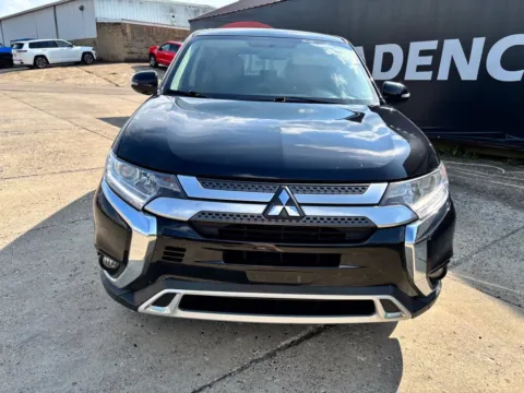 Photos of 2019 Mitsubishi Outlander for sale in Gallipolis, OH at Braden Chrysler Dodge Jeep Ram