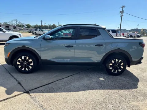 More photos of 2025 Hyundai Santa Cruz SEL at Braden Chrysler Dodge Jeep Ram, OH