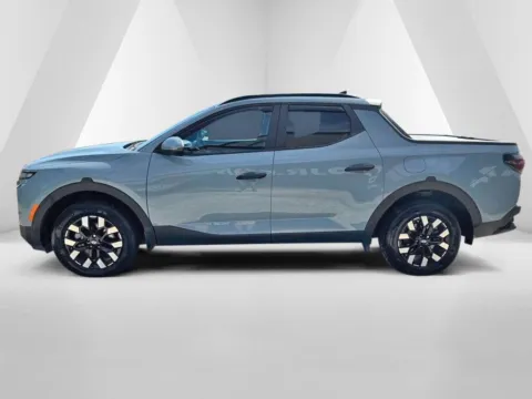 More photos of 2025 Hyundai Santa Cruz SEL at Braden Chrysler Dodge Jeep Ram, OH