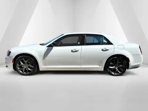 More photos of 2023 Chrysler 300 Touring at Braden Chrysler Dodge Jeep Ram, OH