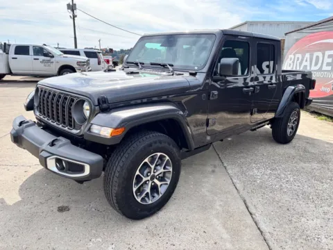 Another view of 2027 Jeep Gladiator Sport S for sale in Gallipolis, OH at Braden Chrysler Dodge Jeep Ram