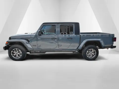 More photos of 2027 Jeep Gladiator Sport S at Braden Chrysler Dodge Jeep Ram, OH