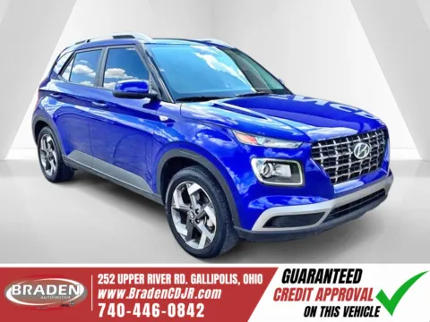Blue 2025 Hyundai Venue SEL for sale in Gallipolis, OH