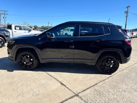 More photos of 2025 Jeep Compass Latitude at Braden Chrysler Dodge Jeep Ram, OH