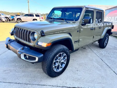 Another view of 2027 Jeep Gladiator Sport S for sale in Gallipolis, OH at Braden Chrysler Dodge Jeep Ram