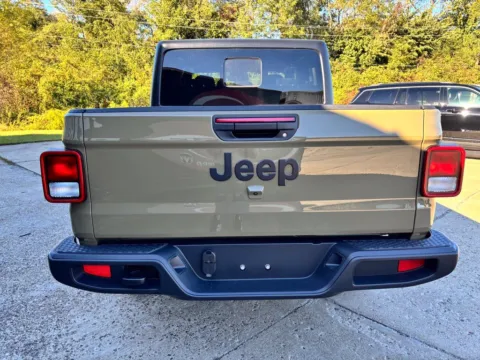 More photos of 2027 Jeep Gladiator Sport S at Braden Chrysler Dodge Jeep Ram, OH