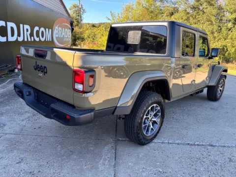 More photos of 2027 Jeep Gladiator Sport S at Braden Chrysler Dodge Jeep Ram, OH