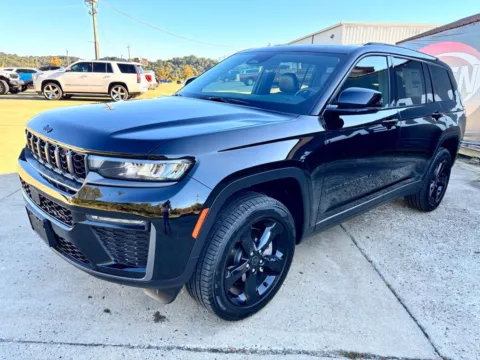 Another view of 2027 Jeep Grand Cherokee L Limited for sale in Gallipolis, OH at Braden Chrysler Dodge Jeep Ram