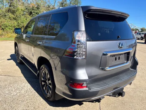 More photos of 2020 Lexus GX 460 at Braden Chrysler Dodge Jeep Ram, OH