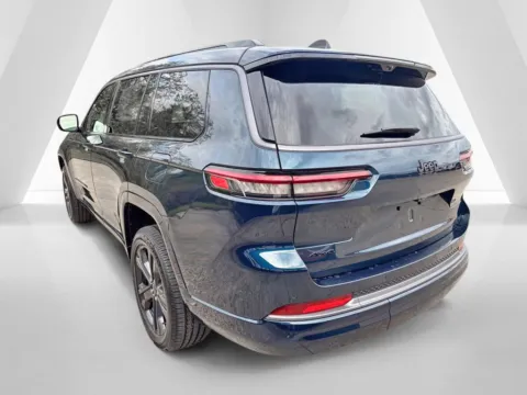 More photos of 2027 Jeep Grand Cherokee L Limited Reserve at Braden Chrysler Dodge Jeep Ram, OH