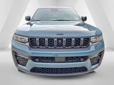 Another view of 2027 Jeep Grand Cherokee L Limited Reserve for sale in Gallipolis, OH at Braden Chrysler Dodge Jeep Ram