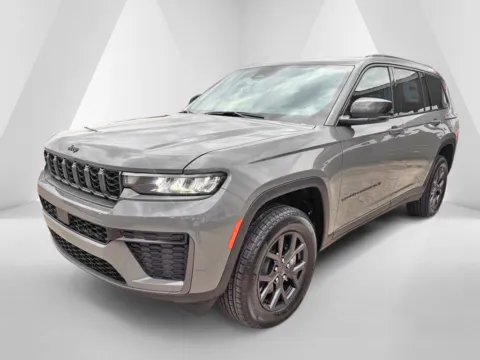 More photos of 2027 Jeep Grand Cherokee L Laredo Altitude at Braden Chrysler Dodge Jeep Ram, OH