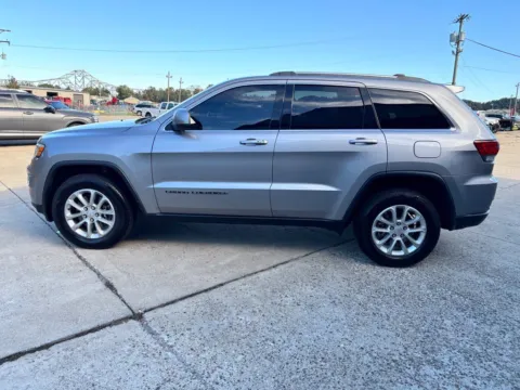 More photos of 2021 Jeep Grand Cherokee Laredo E at Braden Chrysler Dodge Jeep Ram, OH