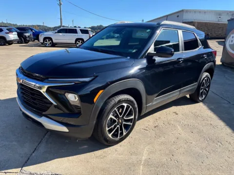 Another view of 2025 Chevrolet TrailBlazer LT for sale in Gallipolis, OH at Braden Chrysler Dodge Jeep Ram