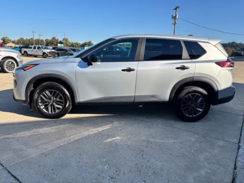 More photos of 2024 Nissan Rogue S at Braden Chrysler Dodge Jeep Ram, OH