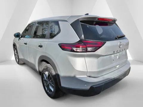 More photos of 2024 Nissan Rogue S at Braden Chrysler Dodge Jeep Ram, OH
