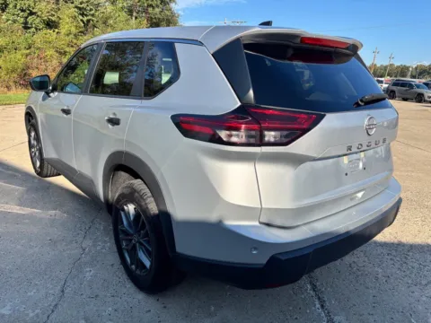 More photos of 2024 Nissan Rogue S at Braden Chrysler Dodge Jeep Ram, OH