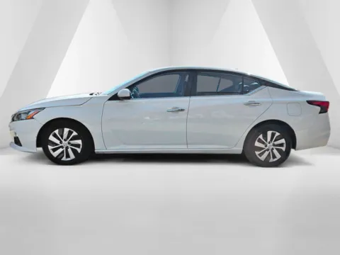 More photos of 2019 Nissan Altima 2.5 S at Braden Chrysler Dodge Jeep Ram, OH
