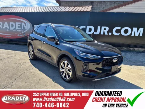 Black 2024 Ford Escape Platinum for sale in Gallipolis, OH