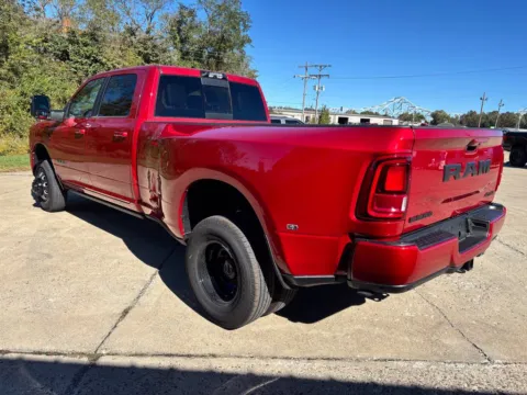 More photos of 2027 Ram 3500 Laramie at Braden Chrysler Dodge Jeep Ram, OH