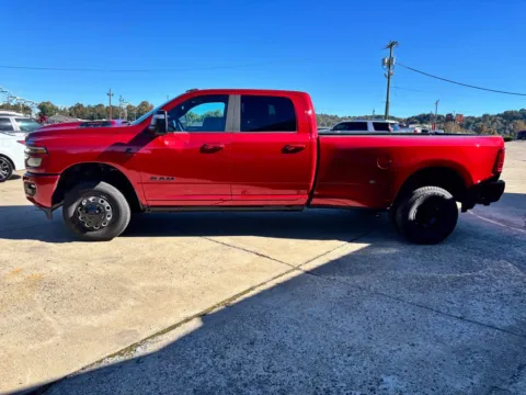 More photos of 2027 Ram 3500 Laramie at Braden Chrysler Dodge Jeep Ram, OH